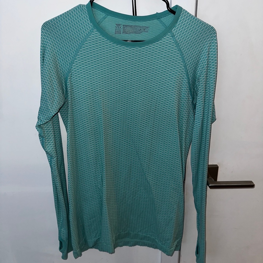 Aqua VSX workout top